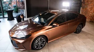 Toyota Camry 2025