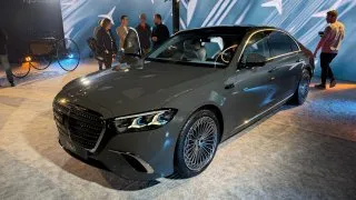 Nový Mercedes třídy S se poprvé ukázal v Česku. Pořád má osmiválce a láká na zakázkový luxus