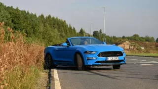 Test Fordu Mustang California Special: Poslední cválající kůň svého druhu přichází ve velkém stylu