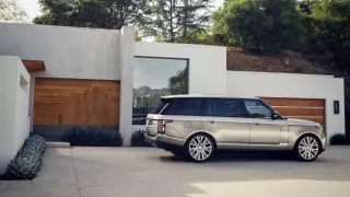 Range Rover SVAutobiography