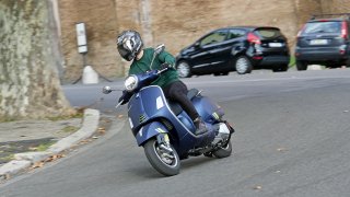 Vespa GTS