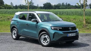 SUV Opel Frontera stojí jako Dacia, má sedm míst a skvělou spotřebu. Je to auto pro normální lidi