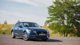 Mazda 3 má sportovní ambice. 11