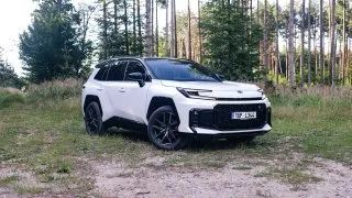 Bestseller s trochou chilli. Toyota RAV4 ukazuje důvody, proč jde o světově nejprodávanější SUV