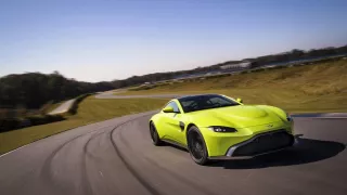 Aston Martin Vantage MY2018 2