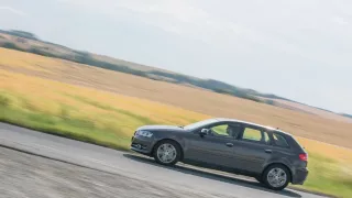 I s naftovým Audi A3 se solidně svezete. 8