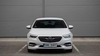 Opel Insignia Grand Sport 2.0 Turbo 4x4 exteriér 1