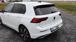 Volkswagen Golf GTE vs. 2.0 TDI Evo