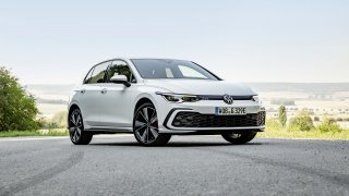 Volkswagen Golf 8 (2020) - elektrifikované verze