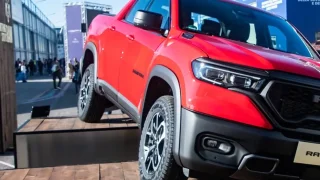 Do Česka míří chalupářské auto snů. Má diesel, čtyřkolku, obří kufr a bude bezkonkurenční