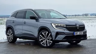 Vyzyvatel oblíbených SUV je v Česku. Renault Austral sází na hybridní techniku a pohodlí