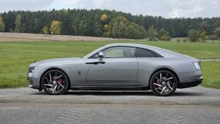 Rolls-Royce Spectre Black Badge