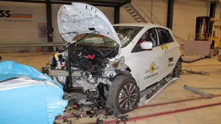 Škoda Fabia mezi premianty, do renaultů a dacií je o strach si sednout, ukázaly nové crash-testy