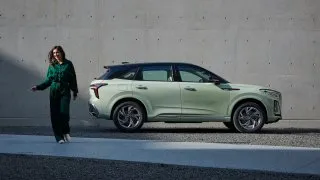Hongqi HS3