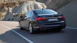 BMW 7 2015 _1 - Obrázek 3