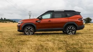 Dacia Bigster hybrid 155