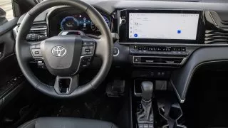 Test Toyota Camry 2024