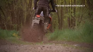 Jejich revírem je bahno, jejich fun-faktor maximální. Nejlepší Sršňovy testy enduro motorek