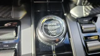 Aston Martin Vanquish V12