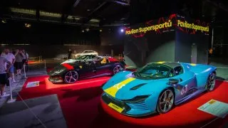 Pagani, Ferrari, Bugatti i Lamborghini na jednom místě. Legendy 2026 otevřely své brány