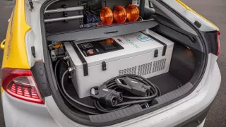 Hyundai IONIQ Mobile Charger 3