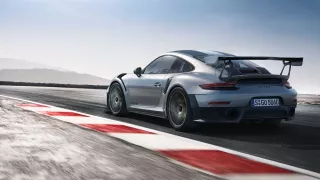 Porsche 911 GT2 RS 4