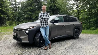 První jízda: Toyota bZ4X Touring slibuje dobrodružství a dává ho velmi rychle