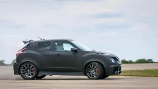 Nissan Juke-R 2.0