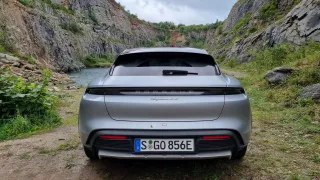 Porsche Taycan Cross Turismo