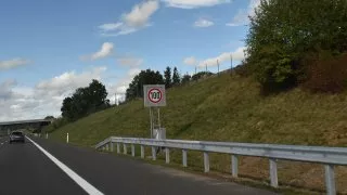 Zvýšená rychlost na dálnici