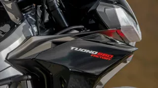 Aprilia Tuono 660 Factory