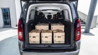 Toyota PROACE CITY 2019 interiér 23