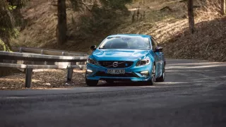 Švédský sporťák Volvo S60 Polestar 9