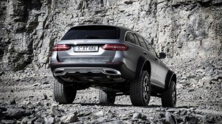 Mercedes E All-Terrain 4x4^2 10