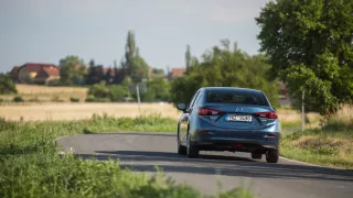 Mazda 3 má sportovní ambice. 6