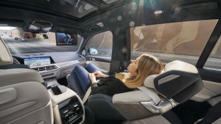 BMW X7 ZeroG Lounger