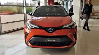 Nová Toyota CH-R