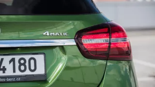 Mercedes-Benz GLA je po faceliftu opět šik. 8