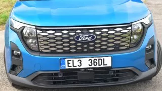 Ford e-Tourneo Courier
