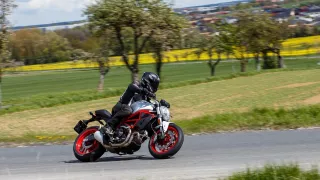 Ducati Monster 797 1