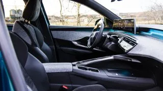 Peugeot 5008 Hybrid 145 e-DCS6