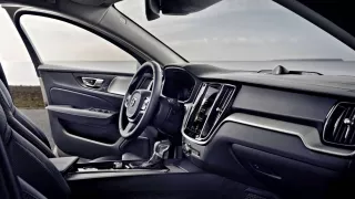 Volvo V60 interiér