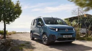 Nový Citroën Berlingo míří do Česka. Zpět má spalovací motory i sedm míst k sezení