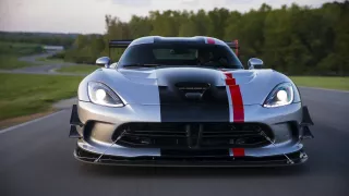 Viper ACR, kladivo na Porsche i Ferrari - Obrázek 