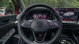Volkswagen Golf GTI Edition 50