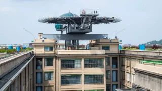 Lingotto fascinovalo architekturou i střešní dráhou. Bývalá továrna Fiatu budí pozornost dodnes