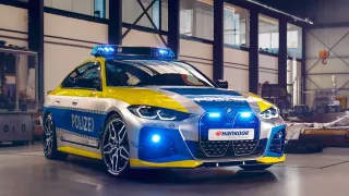 Policejní BMW i4 AC Schnitzer