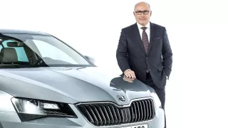 Komentář: Šéf Volkswagenu by neměl dělat ze škodovek volkswagen. Nevrtejte do něčeho, co funguje