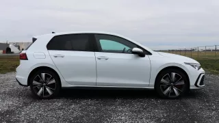 Volkswagen Golf GTE vs. 2.0 TDI Evo