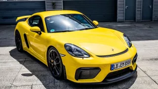 Porsche 718 Cayman GT4